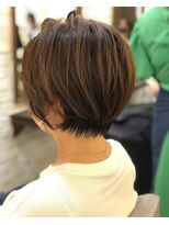 カリーナ(Carina)&nbsp;〈キシタクヘアー〉丸み×スッキリショート
