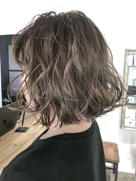 アクトゥス(AEQUITAS) 【冬のイメチェン相談クーポン】カットでもカラーでもブリーチ