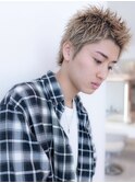 スパイキーショートハイトーンメンズカット刈り上げ短髪