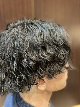 ヘアーモードキクチ 神田日銀通り店 神田スパイラルパーマ