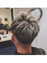 フランク(FRANK)&nbsp;ハイライトメッシュフェードカット