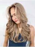 海外ヘア　ブロンドハイライト☆☆