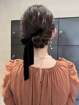 ヘアー アイス ルーチェ(HAIR ICI LUCE)&nbsp;ブリーチなしくすみベージュ冬カラーお呼ばれヘアアレンジ/今枝