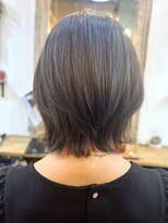 クオリア(QUALIA)&nbsp;大人可愛いミディアムくびれレイヤー×透明感ベージュ髪質改善柏