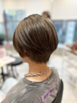 セシル(SECYL)&nbsp;【ミヤガワモモエ】上品に魅せる丸みショート