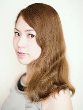 ビードロ 下北沢 綺麗に魅せる「オトナの」ハイトーンカラー【ビードロ下北沢駅】