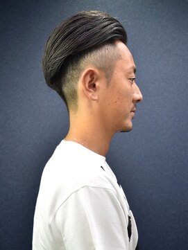 ヘアスタジオヘーフリヒ(HAIR STUDIO HoFLICH) 【パンチ系スタイル】