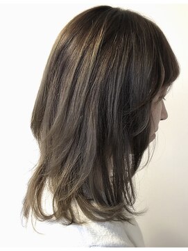 ナゴミノヒトトキ(NAGOMI NO HiTOTOKi) うるさらストレート/抜け感ベージュ