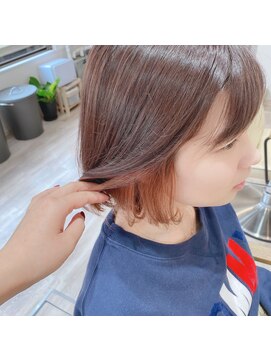 エマ あみ～ろ～ど店(EMMA) インナーカラー 赤系