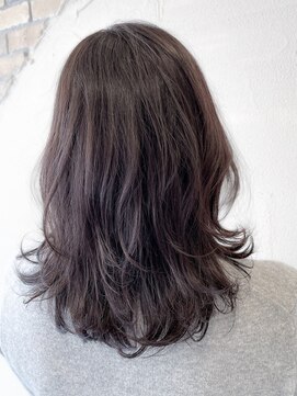 ９トーンアッシュブラウン外ハネエアリーミディ 祐天寺髪質改善 L ヘアースパパズ Hair Spa Paz のヘアカタログ ホットペッパービューティー