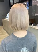 ミルキーブロンド_外ハネボブセクションカラー_ba397892