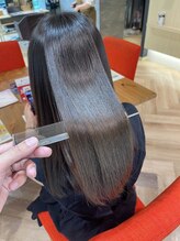 "その人に合わせた最高級の艶髪に”髪質に合わせ複数あるトリートメントメニューから最適なものをご提案！