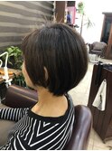 ショートボブ