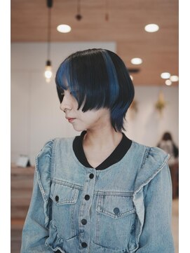 ミューズ バイ ケンジ(MUSE by KENJE) 平塚美容院/ウルフカット/ブルーカラー/ボブウルフ