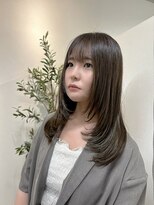 ユニ 江坂(Uni.)&nbsp;レイヤーカット　韓国レイヤー