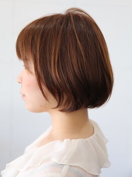 マレ(Marais)の写真/Maraisでは頭皮にカラー剤をつけない染め方をしてます◎頭皮を守るカラー技術でずっとキレイが叶う♪