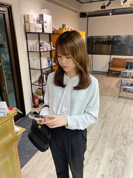 コワファースト長崎シャンプーボーイ 2nd(COIFF1RST 長崎 SHAMPOO BOY) 韓国風レイヤー