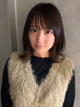 フィーカ(fiica) くびれレイヤー　髪質改善艶髪トリートメント