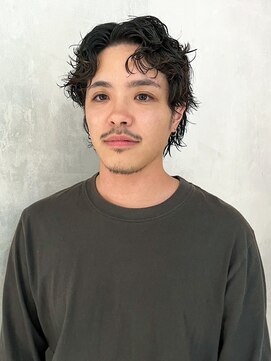 アイティーバイアルバム 松戸店(IT by ALBUM) フェザーパーマサーフカールブルーブラック_ba489032