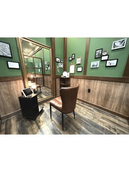 《海浜幕張☆髪質改善完全個室サロン》リラックスできる完全個室空間で、普段とはひと味違うひとときをー