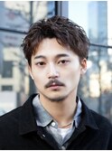渋谷スパイキーショートパーマアップバングヘアブリーチWカラー