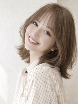 ムーン 仙台一番町店(OON) ミディアムレイヤー/くびれレイヤー/オリーブベージュ/髪質改善