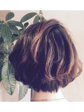 トビラ(TOBIRA) ショートボブ