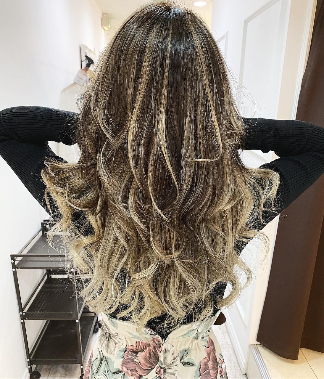 新品　人毛　夏に嬉しい　メッシュカラー　ブラウン　スーパーロング　Mサイズ 廃盤SALE＞【フロントレースウィッグ(メッシュキャップ