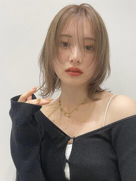 トルネード(TORNADO) ルシーなレイヤーボブ 垢抜けヘア ミルクティーベージュ A0325