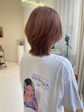 ハイブ 金沢(Hive) ハイトーンブリーチピンクベージュ透明感カラーウルフカット