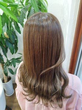 アン(Hair make un) モカブラウン