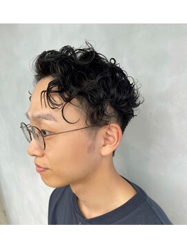 アコ(Aco) アップバングパーマ/メンズパーマ/ツーブロック