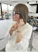 ボブ　オリーブ　ベージュ