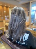 グラデーションハイライト×ミルクティーベージュ