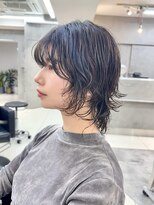 ヴェイン 渋谷(vain)&nbsp;レイヤーカットミディアムウルフパーマグレージュカラー