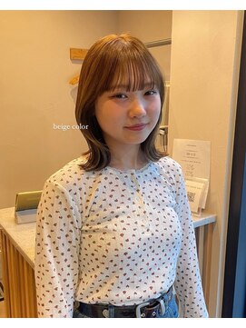 シュプール(SPUR) 外ハネボブ大人可愛いレイヤーカットシルキーベージュカラー