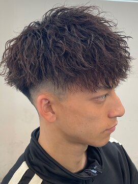 バース バイ ハピネス(BIRTH by happiness) 奈良men'sフェードマッシュ短髪ツイストスパイラル