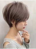 ショートヘアショートボブ白髪ぼかしハイライトカラーボブ