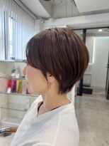 メモリーズ 表参道(Memories)&nbsp;骨格補正の丸みショート×サイドバングで360°美シルエット♪