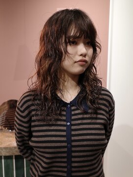 【レイヤーパーマ/渥美怜子】パーマ/ミディアムレイヤー