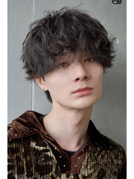 レーヴス(REVES) 波巻きシャドウパーマ