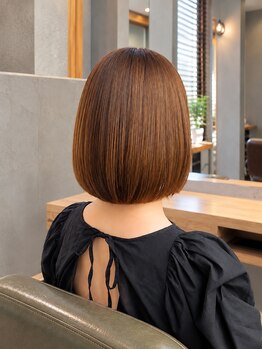 ソウス(SOURCE)の写真/最高級の商材を使用。頭皮ケアを行いながら上質な髪色で若々しい美髪へ！≪白髪染め/グレイカラー≫