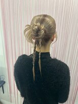 ベルグロー 北新地(BELLEGROW)&nbsp;カチモリヘア・細三つ編み｜梅田・北新地ヘアセット