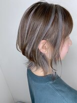 ルチェア ヘア(Lucea Hair)&nbsp;ホワイト系ハイライト