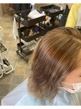 モアヘアー(MORE-HAIR) ベージュハイライト