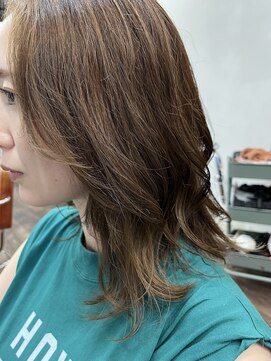 ブロンド(Blonde.) ☆レイヤー×ベージュカラー☆