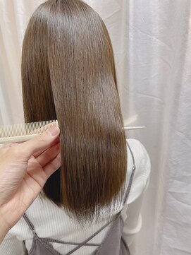 ユーリ(juli) 美髪酸性ストレート