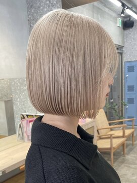 サンク 原宿 表参道(cinq) 切りっぱなしボブ長めボブタッセルボブハイトーンカラーレイヤー