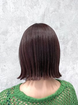 デミヘアー(Demi hair) ピンクブラウンカラー×ヘイリーボブ