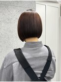 前下がりボブ切りっぱなしボブぱつっとボブ暗髪ボブ/新宿/美髪